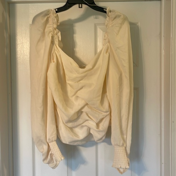Astr Tops - ASTR Cream Dressy Top Size XL